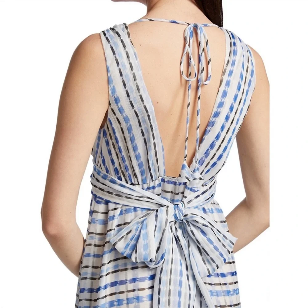 Misa Dominika tiered Maxi Dress 💙🤍 - Picture 4 of 9